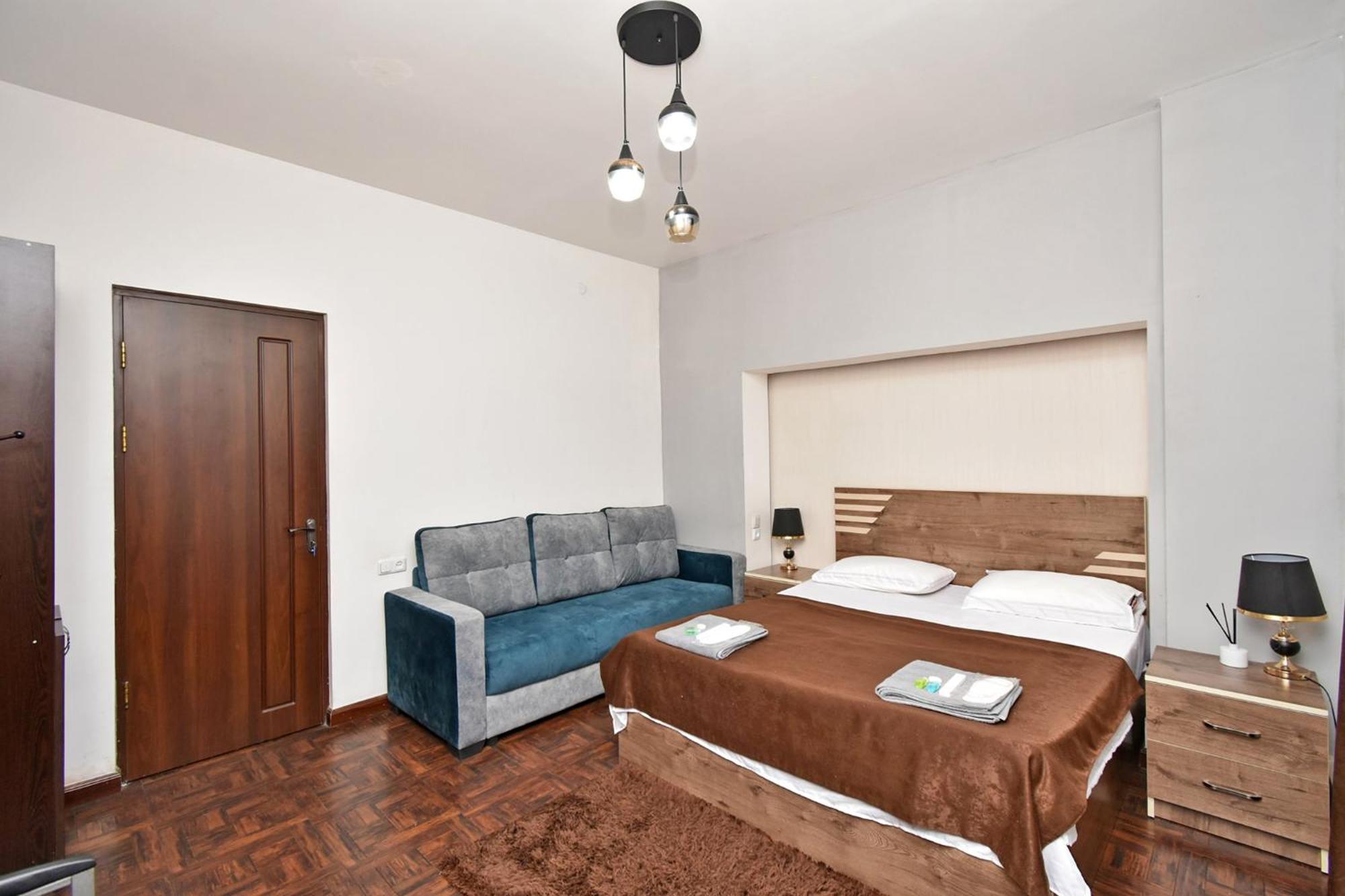 Aaa Hotel Jereván Kültér fotó
