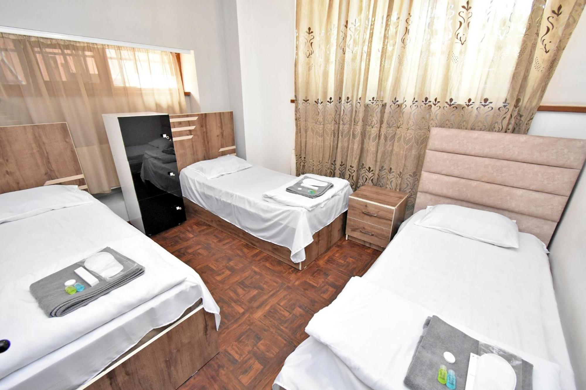 Aaa Hotel Jereván Kültér fotó