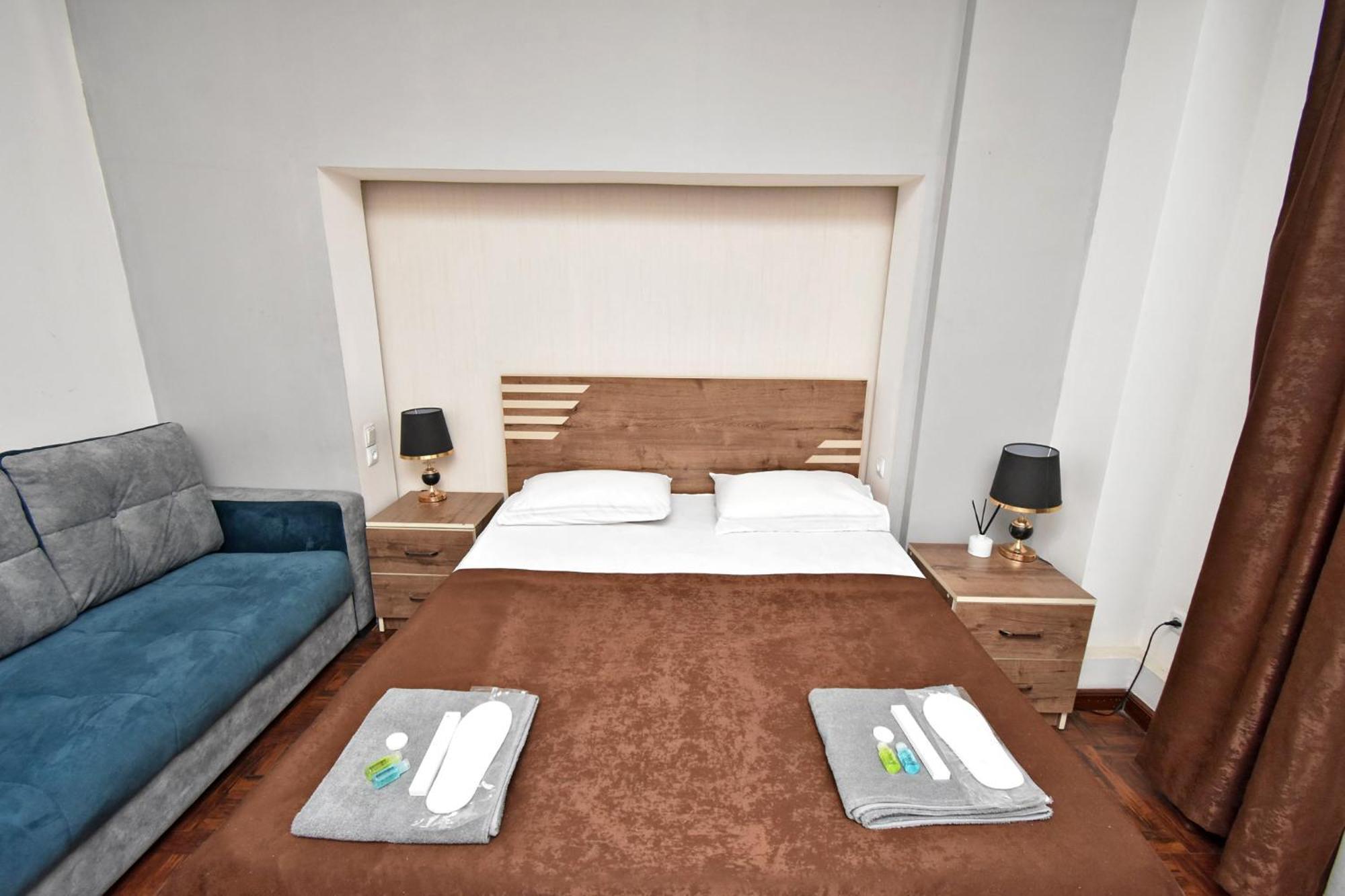 Aaa Hotel Jereván Kültér fotó